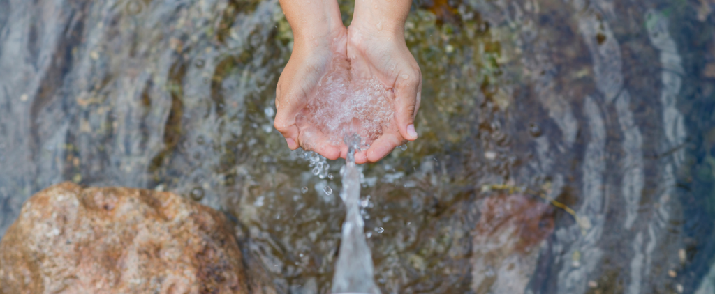 Préservation de l'eau, une ressource précieuse. Découvrez comment préserver l'eau à l'aide de simples gestes avec Hp2O.