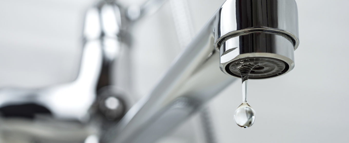 Eau de robinet colorée ? Découvrez les raisons et les solutions avec Hp2O.